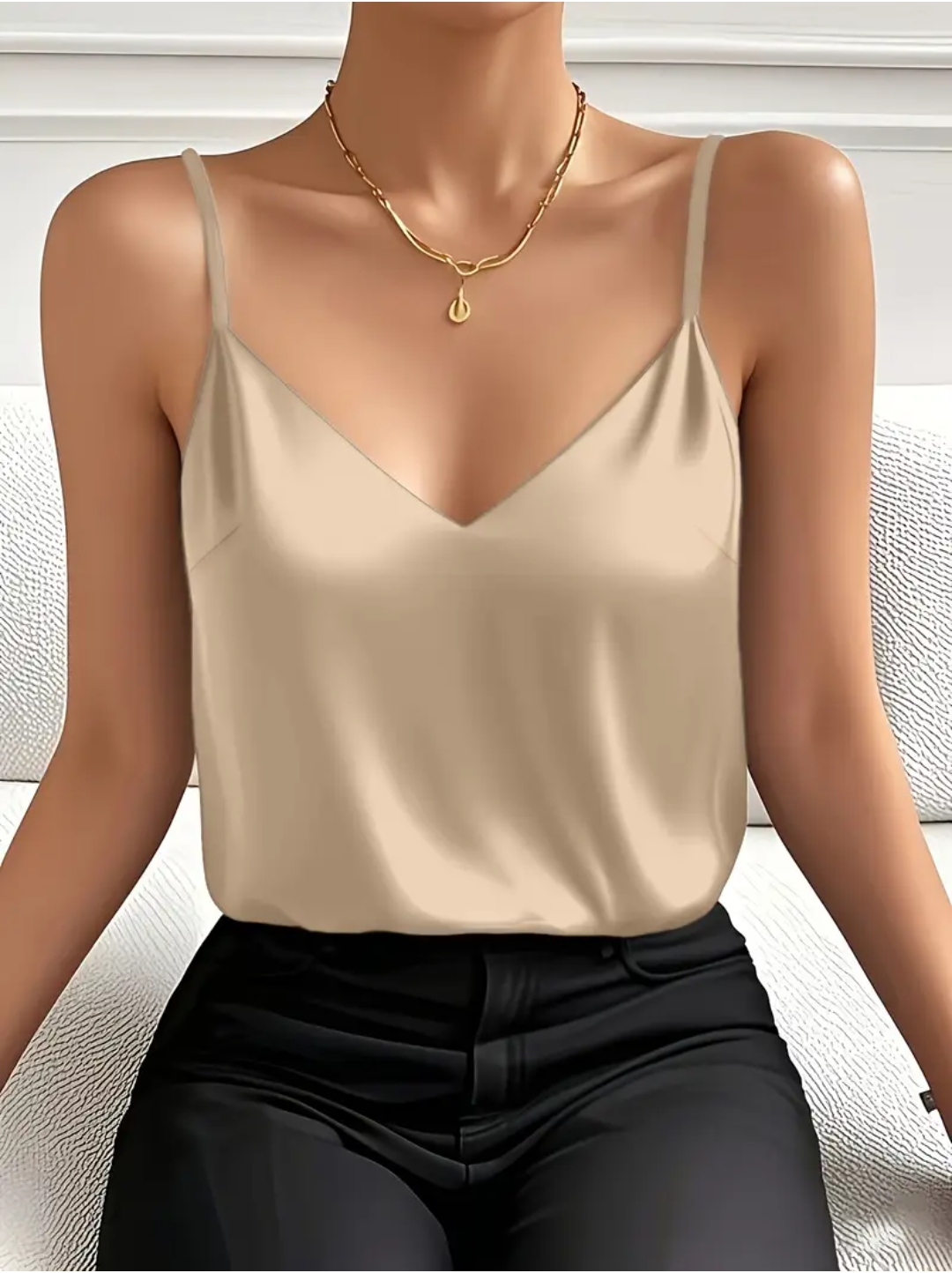Canotta in Raso Spalla stretta con scollo a V colore Beige - immagine 2