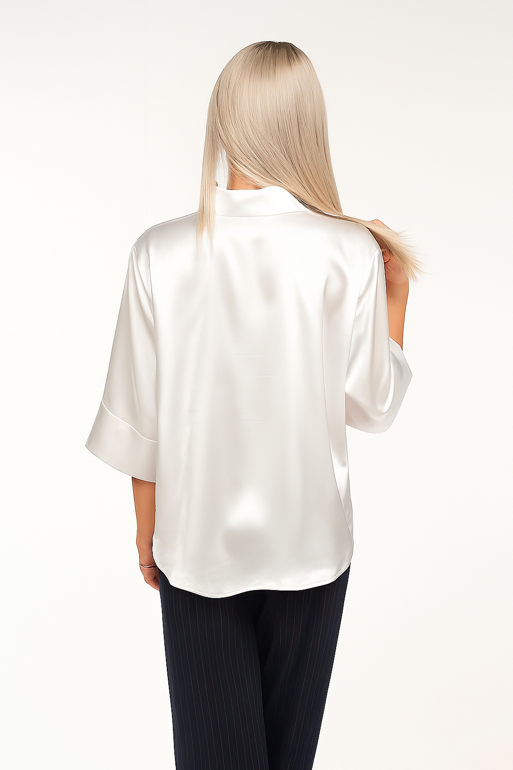 Blusa satinata donna colore bianca satinata con maniche a tre quarti - immagine 4