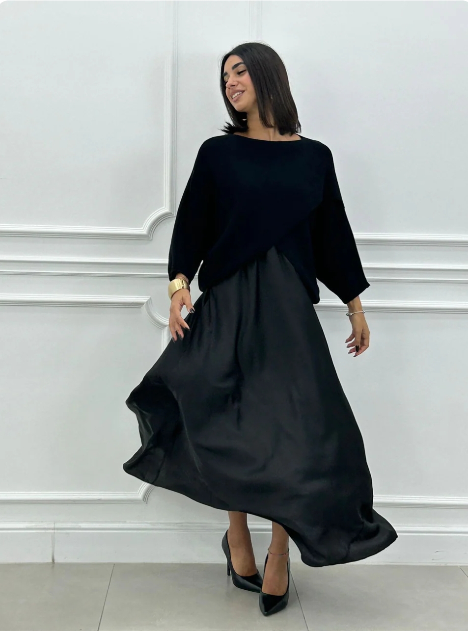 Abito - “Vienna in notturna” – elegante e teatrale, perfetto per un look da sera con profondità visiva - colore nero - immagine 3