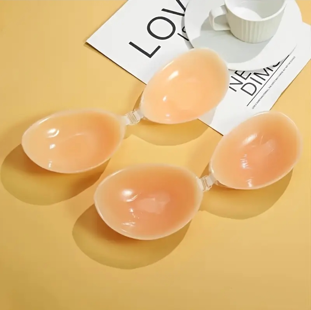 Coppe Adesive in Silicone: Sostegno Invisibile per Schiena e spalle Scoperte - immagine 6