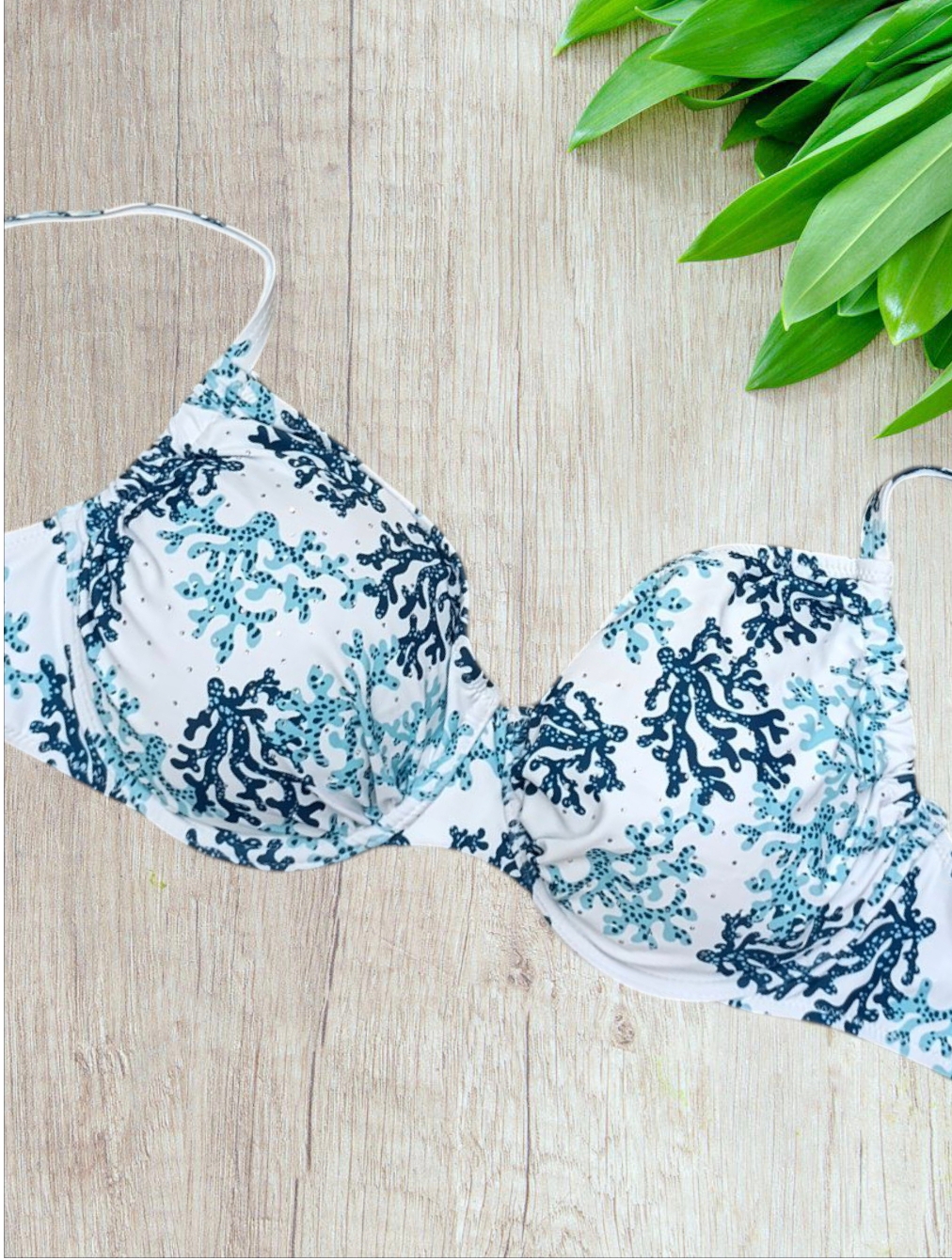 Bikini Corallo & Mare - Eleganza e Comfort in Taglia 54 - immagine 6