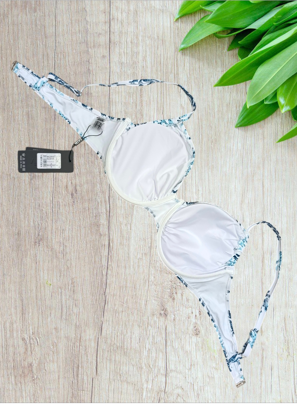 Bikini Corallo & Mare - Eleganza e Comfort in Taglia 54 - immagine 7